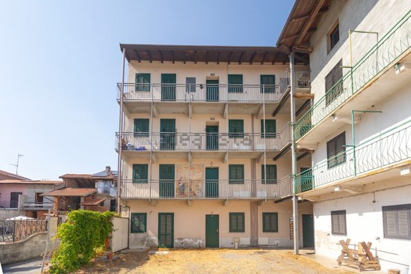 appartamento in vendita a Fontaneto d'Agogna in zona Sant'Antonio