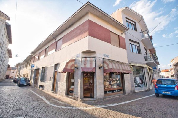 trivano in vendita a Galliate