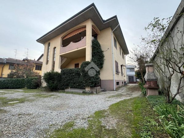 appartamento in vendita a Galliate