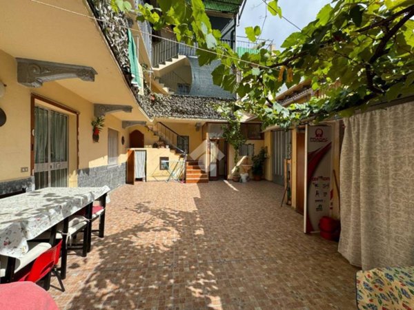 casa indipendente in vendita a Galliate