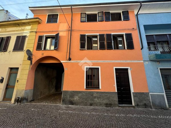 casa indipendente in vendita a Galliate