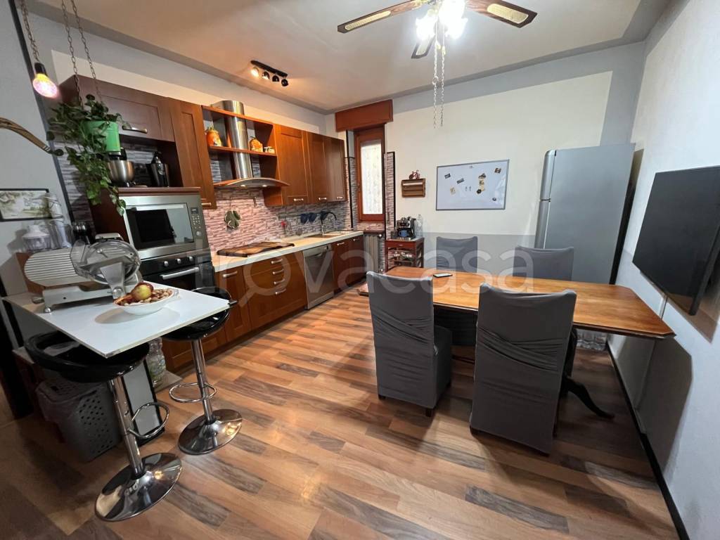 casa indipendente in vendita a Galliate
