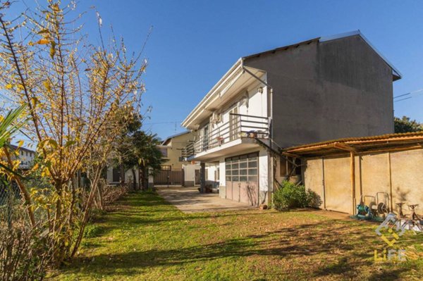 casa indipendente in vendita a Galliate