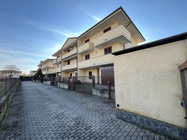 casa indipendente in vendita a Galliate