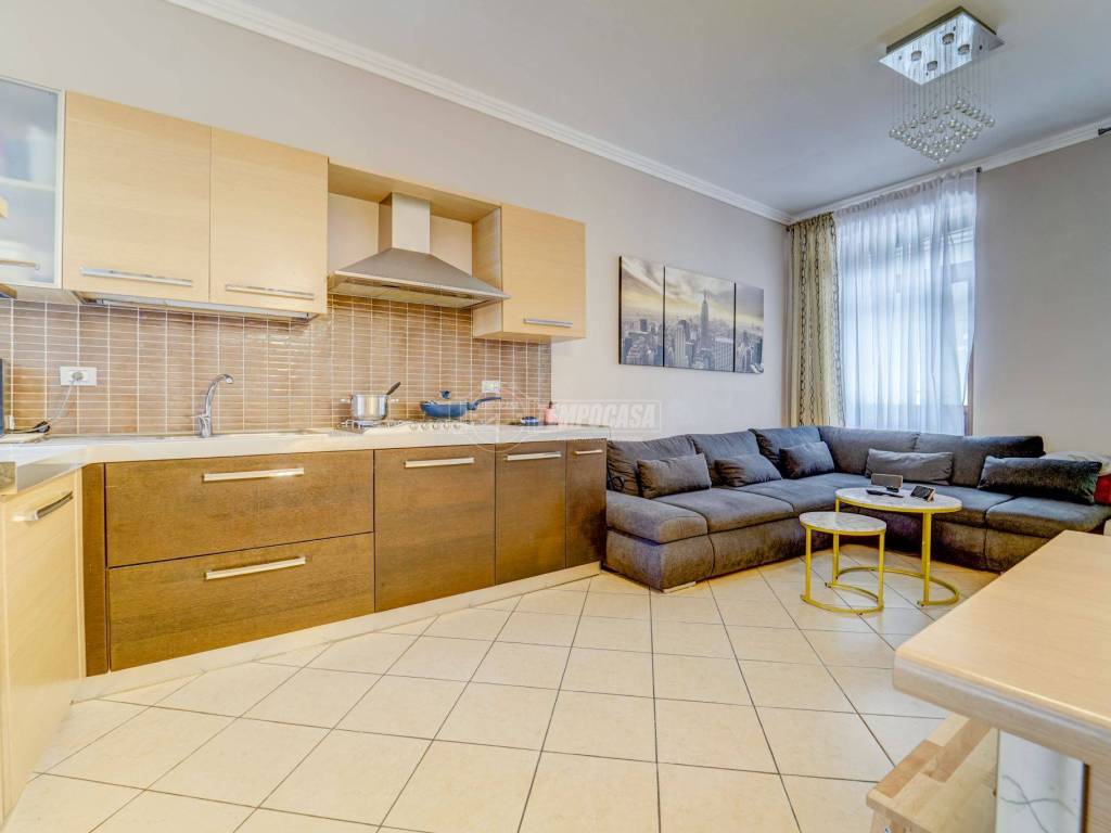 casa indipendente in vendita a Galliate