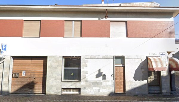 casa indipendente in vendita a Galliate