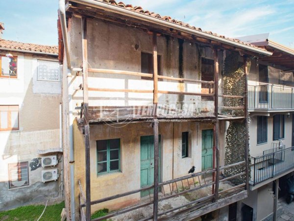 casa indipendente in vendita a Galliate