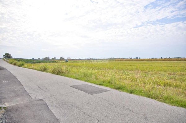 terreno agricolo in vendita a Galliate