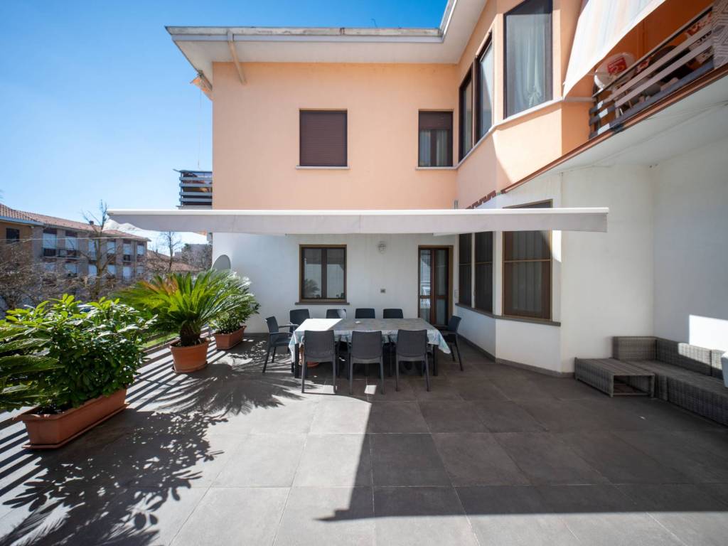 appartamento in vendita a Galliate