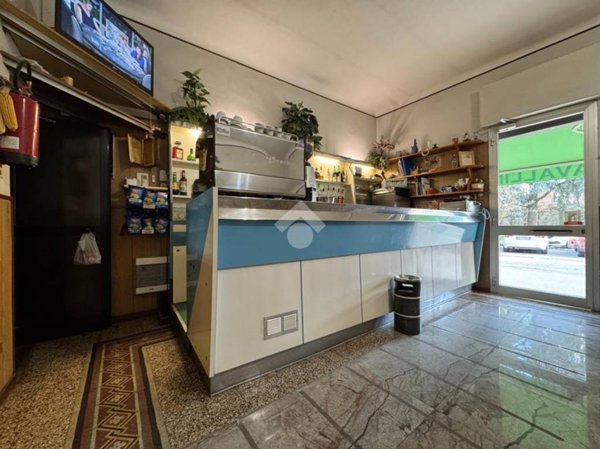 negozio in vendita a Galliate