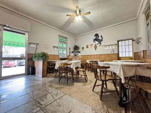 negozio in vendita a Galliate