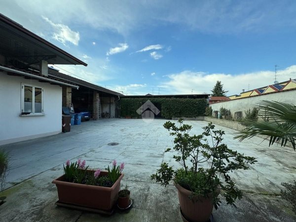 appartamento in vendita a Galliate