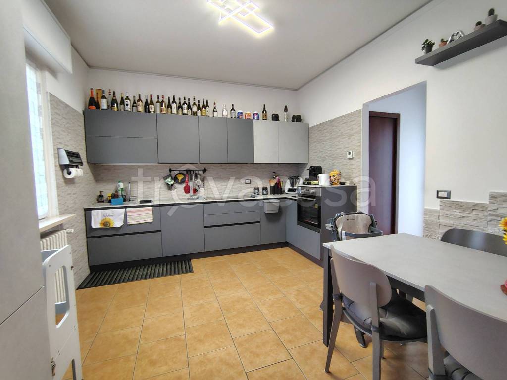 casa indipendente in vendita a Galliate