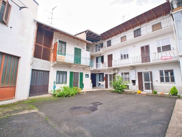 casa indipendente in vendita a Galliate