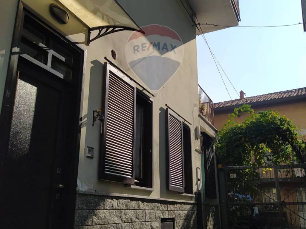 casa indipendente in vendita a Galliate