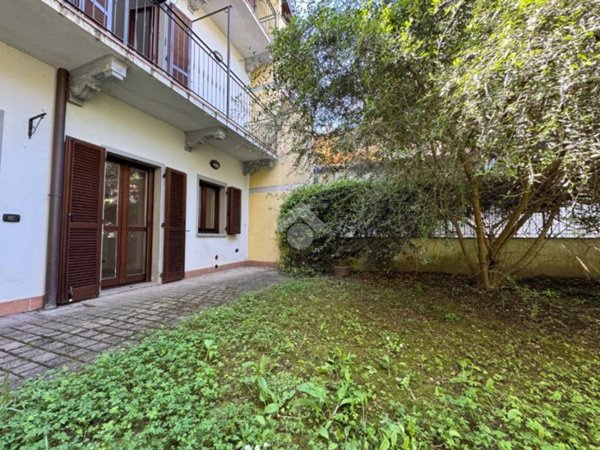 casa indipendente in vendita a Galliate