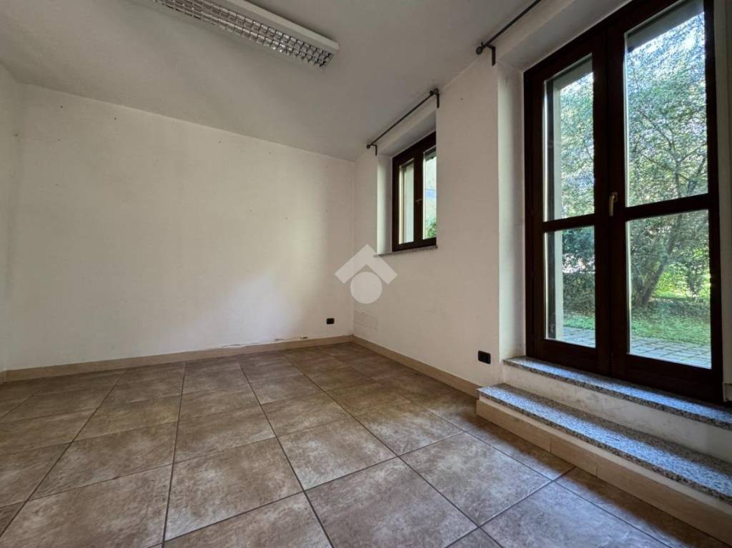 casa indipendente in vendita a Galliate