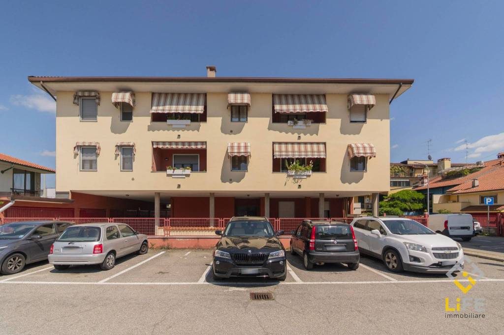 appartamento in vendita a Galliate
