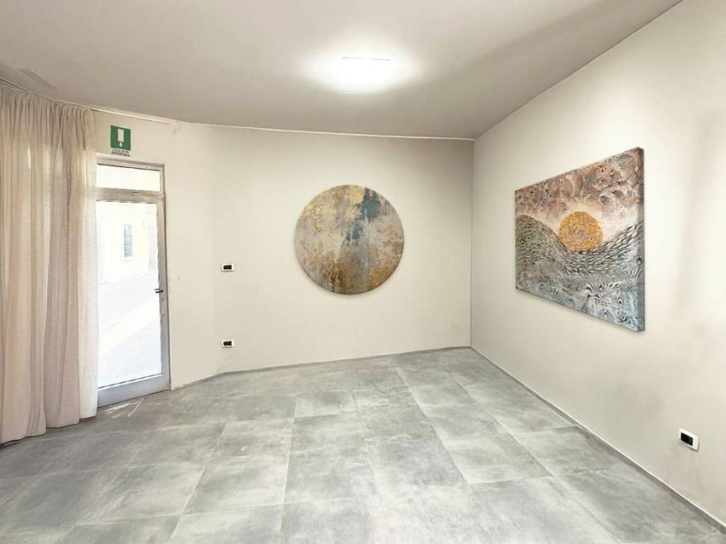 negozio in vendita a Galliate