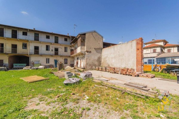 casa indipendente in vendita a Galliate