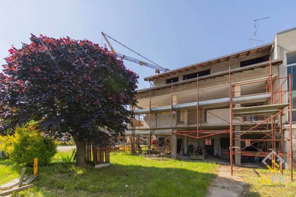 casa indipendente in vendita a Galliate