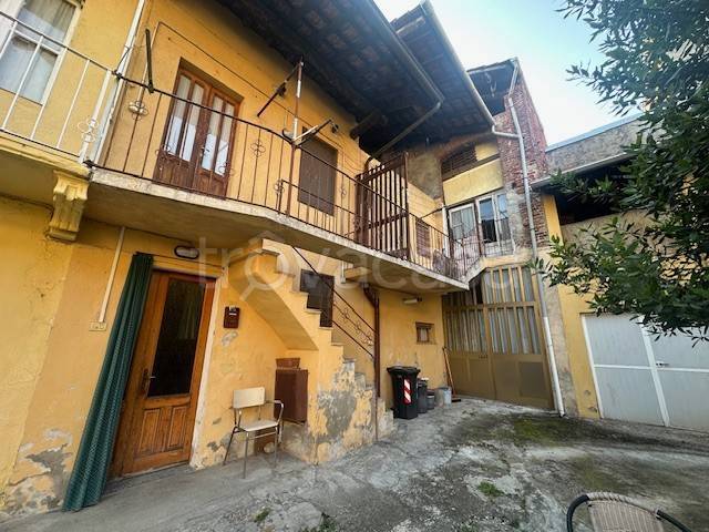 casa indipendente in vendita a Galliate
