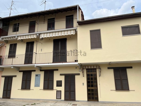 casa indipendente in vendita a Galliate