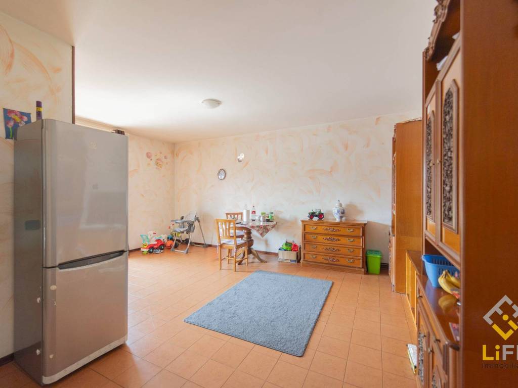 appartamento in vendita a Galliate
