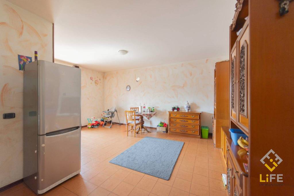 appartamento in vendita a Galliate