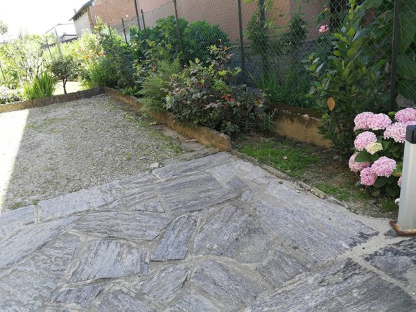 casa indipendente in vendita a Galliate