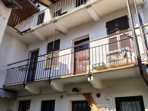 casa indipendente in vendita a Galliate