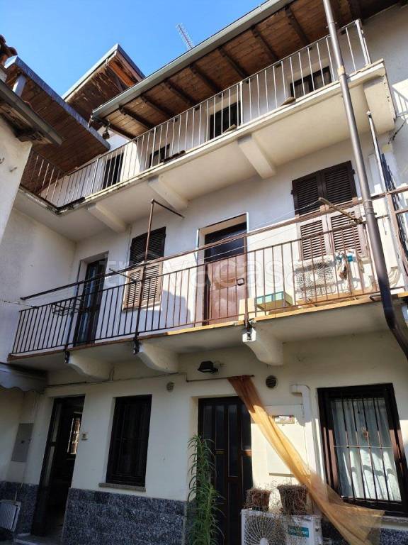 casa indipendente in vendita a Galliate
