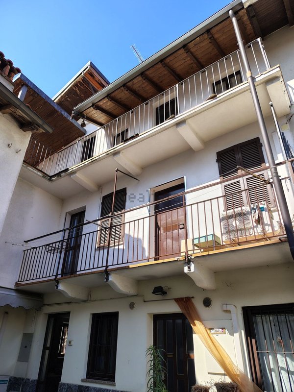 casa semindipendente in vendita a Galliate