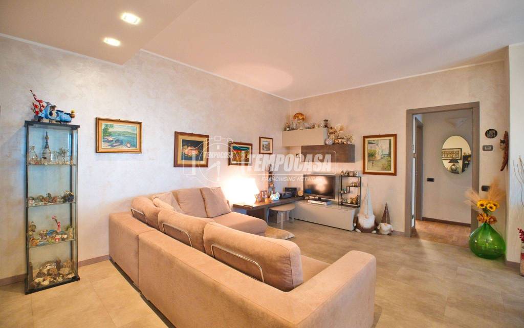 appartamento in vendita a Galliate