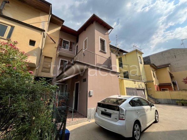casa indipendente in vendita a Galliate