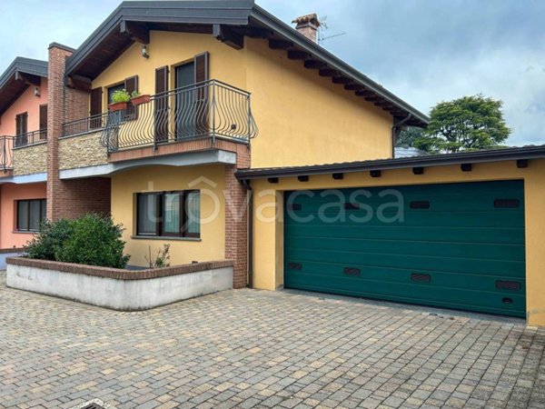 casa indipendente in vendita a Galliate