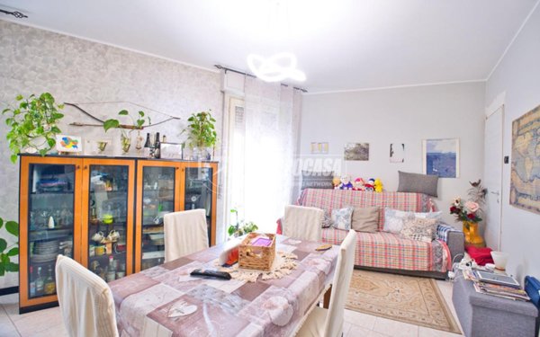 casa indipendente in vendita a Galliate