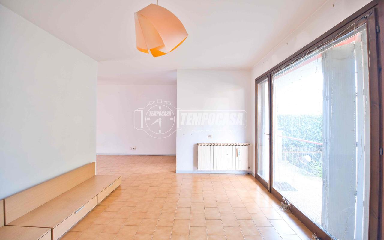 casa indipendente in vendita a Galliate