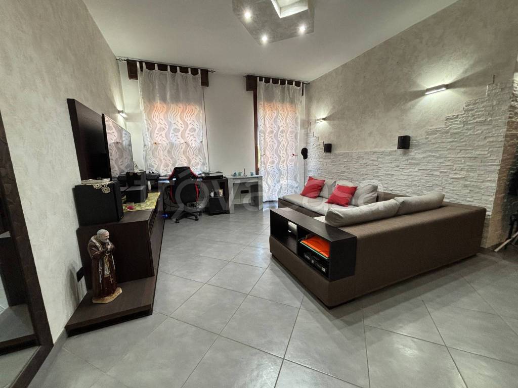 appartamento in vendita a Galliate