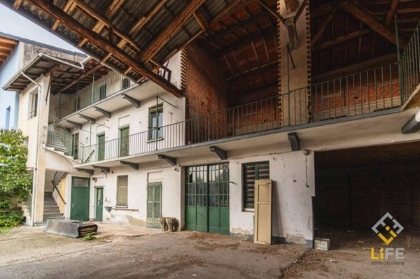 casa indipendente in vendita a Galliate