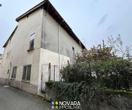casa indipendente in vendita a Galliate
