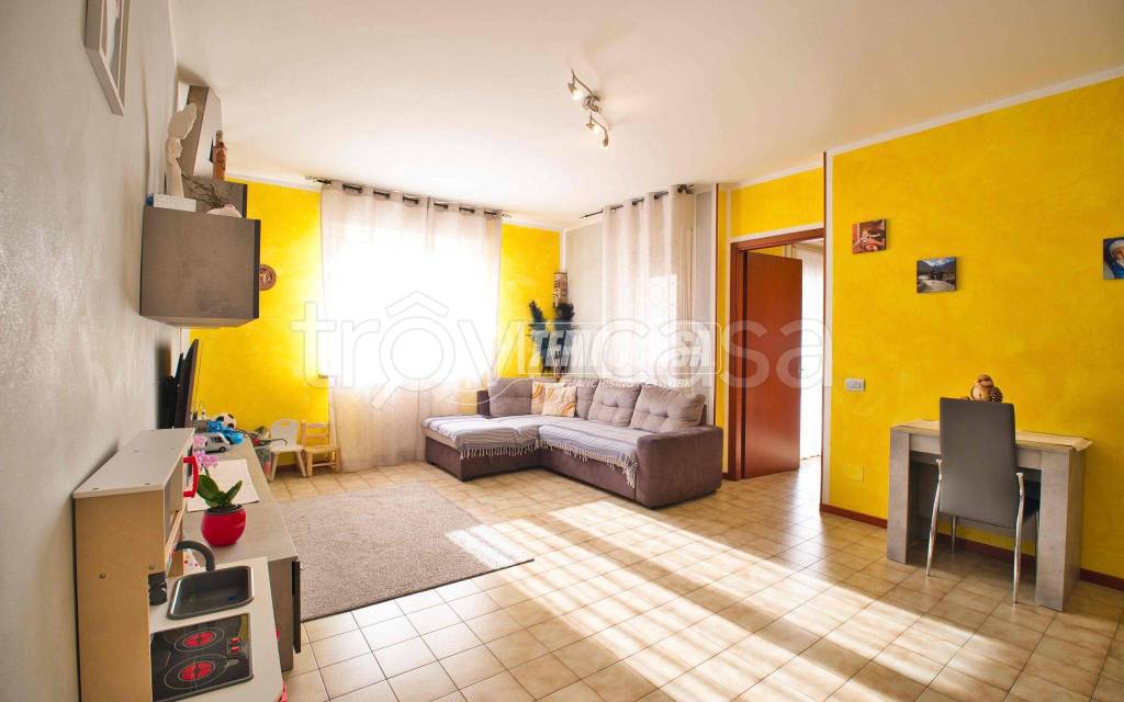 appartamento in vendita a Galliate