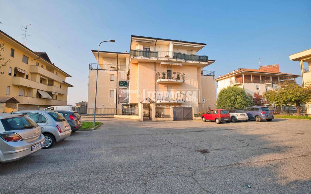 appartamento in vendita a Galliate
