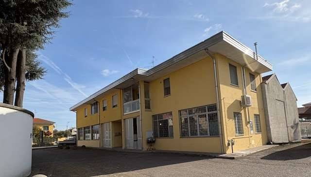 intera palazzina in vendita a Galliate
