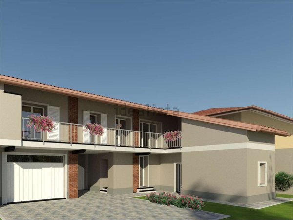 casa indipendente in vendita a Galliate