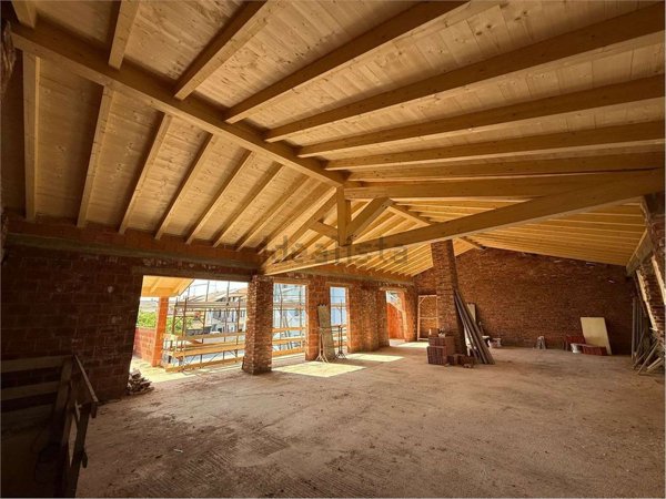 casa indipendente in vendita a Galliate