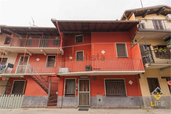 casa indipendente in vendita a Galliate