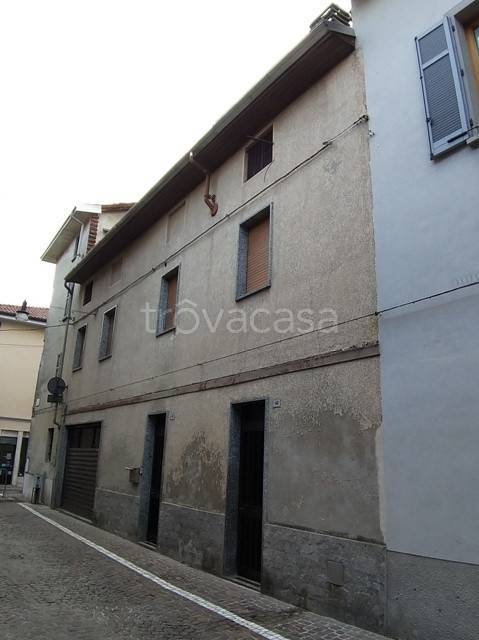 negozio in vendita a Galliate