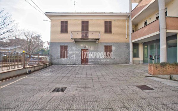 casa indipendente in vendita a Galliate