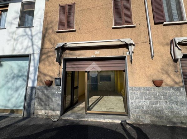 negozio in vendita a Galliate